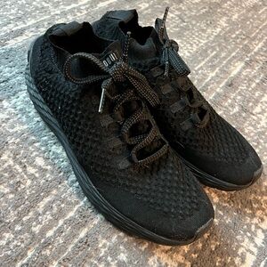 Black NOBULL Knit runners